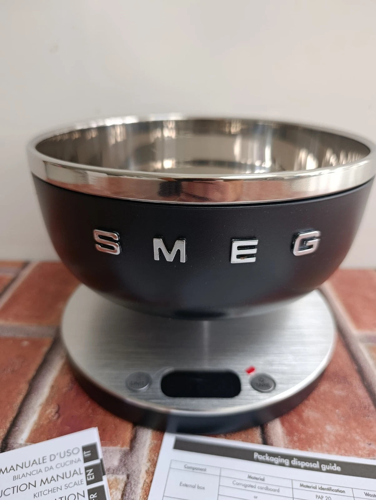 Smeg Kitchen Scales Matte Black Retro 50's Style KSC01BLMWW