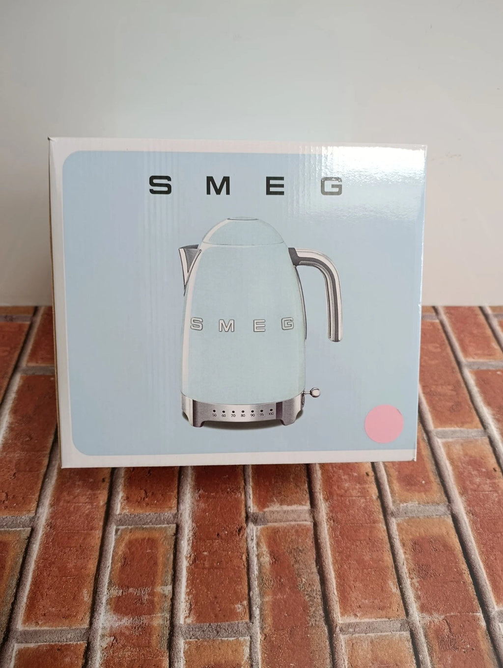 SEMG KLF03RGUK Pink Retro Style Kettle European Plug