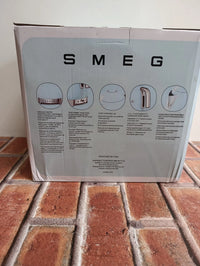 SMEG KLF03RGUK Cream Retro Style Kettle European Plug  dsautotrades (1