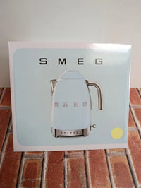 SMEG KLF03RGUK Cream Retro Style Kettle European Plug  dsautotrades (1