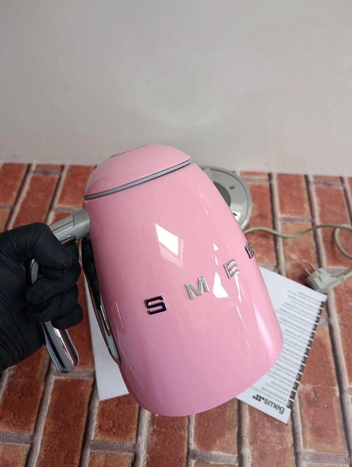 SEMG KLF03RGUK Pink Retro Style Kettle European Plug